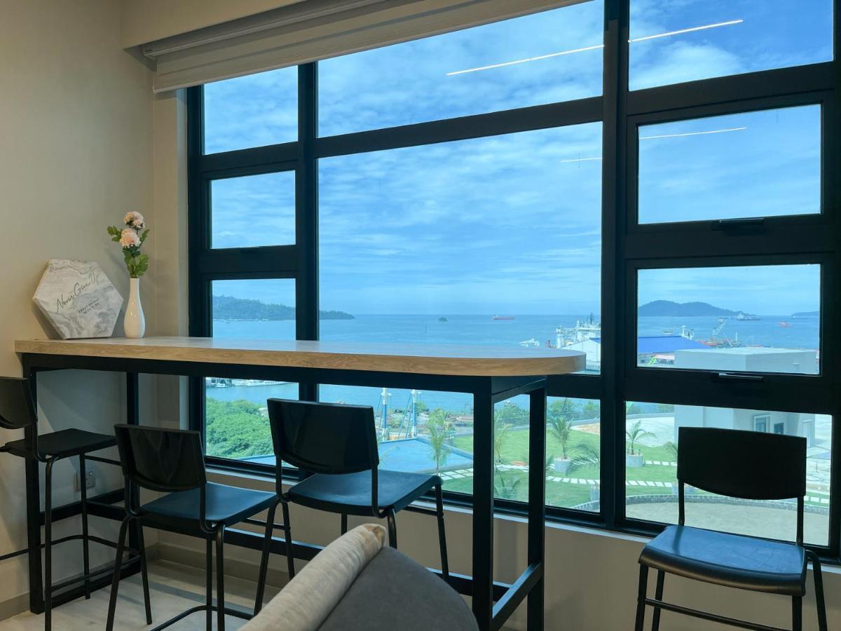 Jesselton Point Seaview Homestay コタキナバル エクステリア 写真